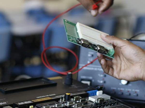 不同颜色阻焊板的区别